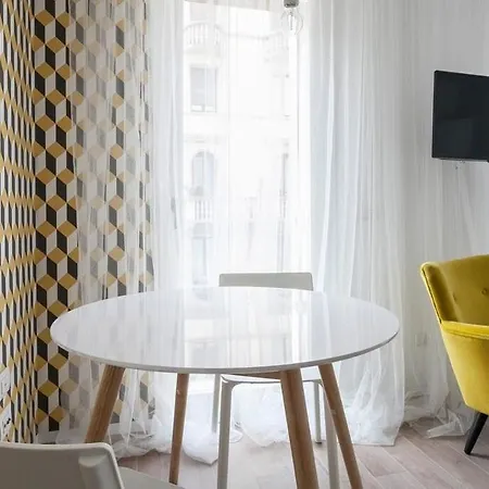 Plum Guide - These New Beginnings Milan